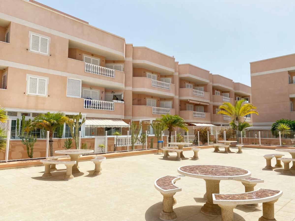 ארונה Hugo'S Holiday Apartment In Costa Del Silencio מראה חיצוני תמונה